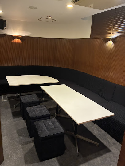 カラオケバー 類は友を呼ぶ, 札幌